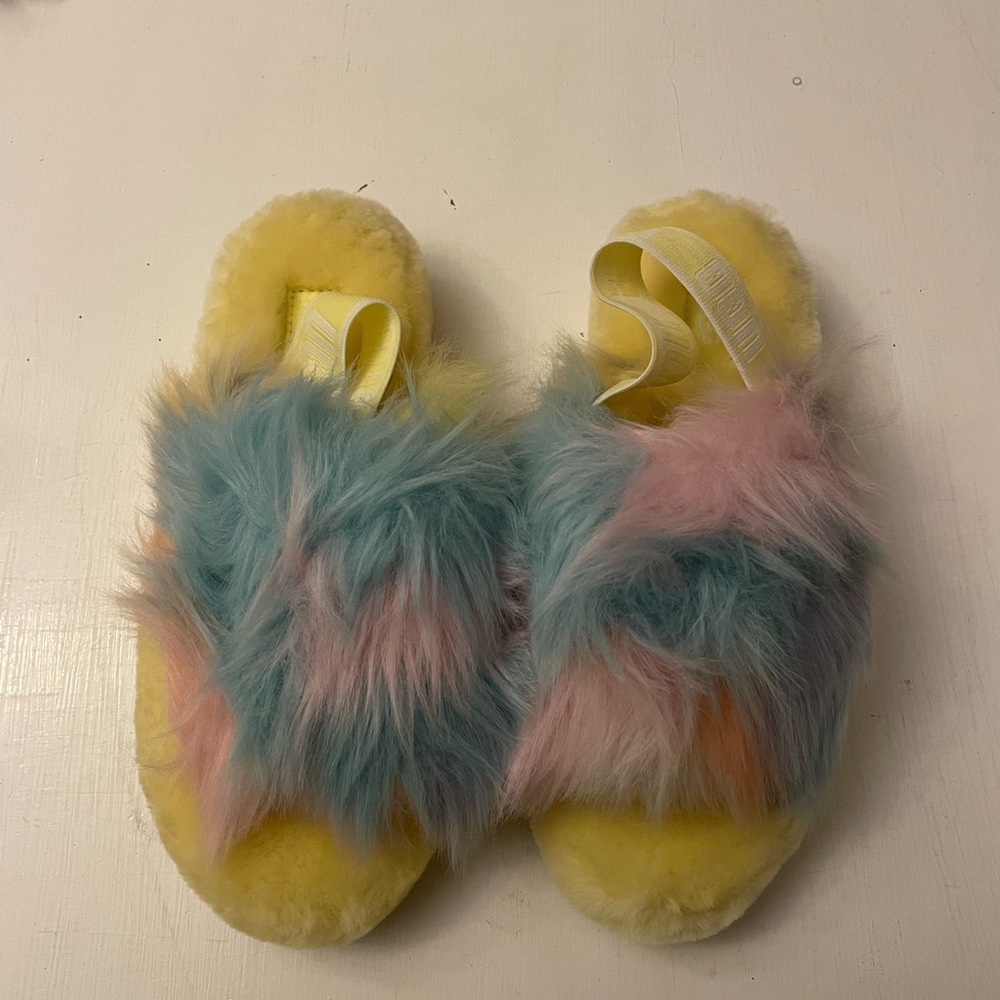NEW UGG FAUX FUR MULTI COLOR SLIPPER- SIZE 7